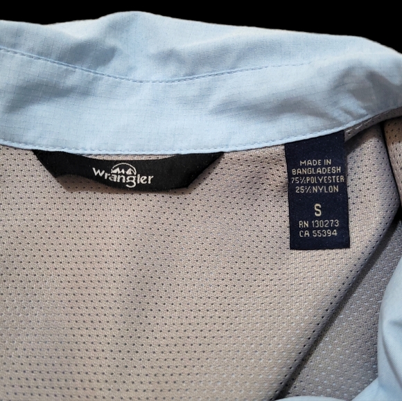 WRANGLER SHIRT MENS SMALL LIGHT BLUE SHORT SLEEVE BUTTON UP COLLARD - Picture 5 of 7
